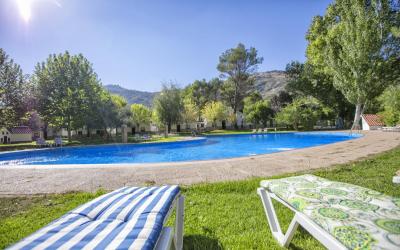 Complejo Turístico Los Enebros - Piscina